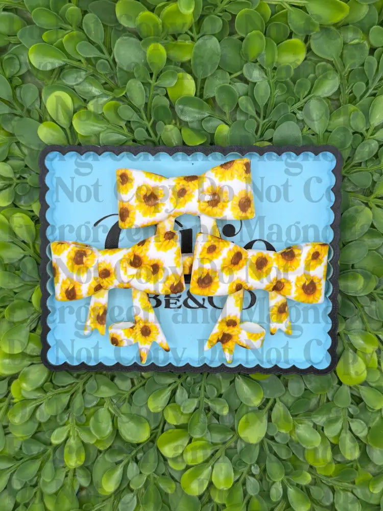 Bow Straw Topper