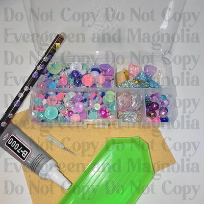 Add sparkle and personality to your drinkware with our all-in-one Bling Out Your Lid Kit! Whether you're customizing a tumbler for yourself or creating a gift, this kit includes everything you need to create show-stopping, glittery lids.