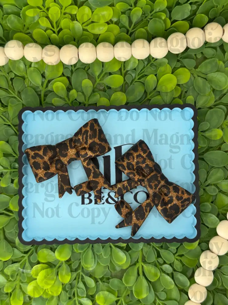 Bow Straw Topper