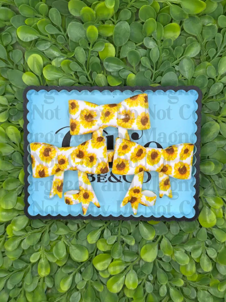 Bow Straw Topper