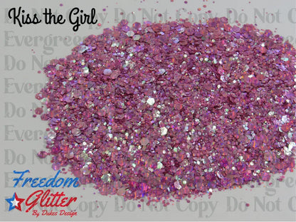 Kiss the Girl (Hologram Glitter)