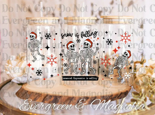 Snow_Is_falling_Skellies_16_Oz_Wrap_Black