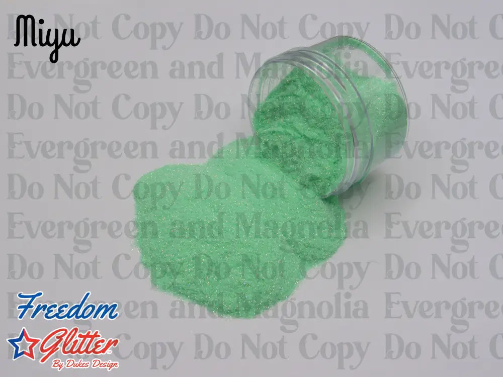 Miyu (High Sparkle Iridescent)
